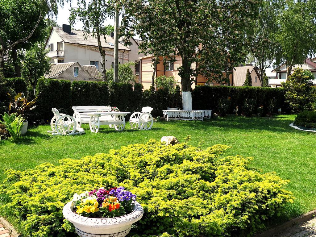 Justinos Vila Palanga Exteriör bild